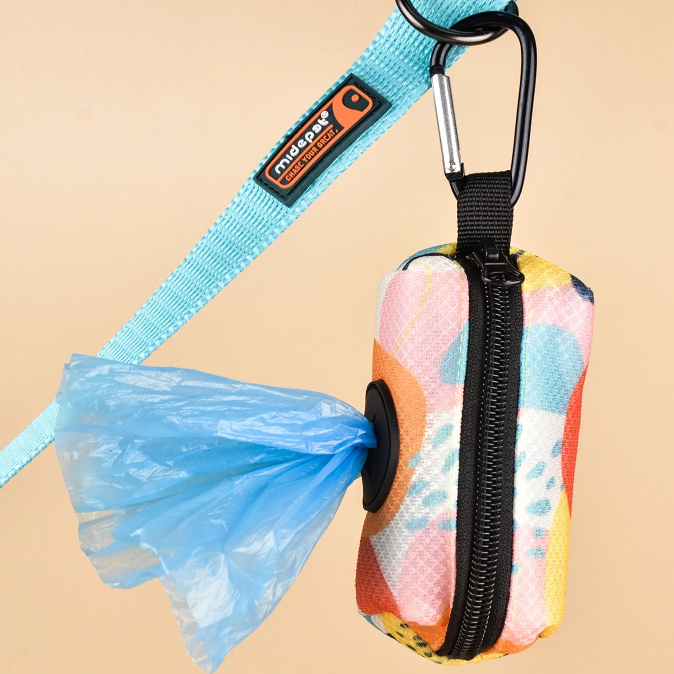 حامل وموزع أكياس فضلات الحيوان - مراجعة Poop Bag Dispenser وسعره